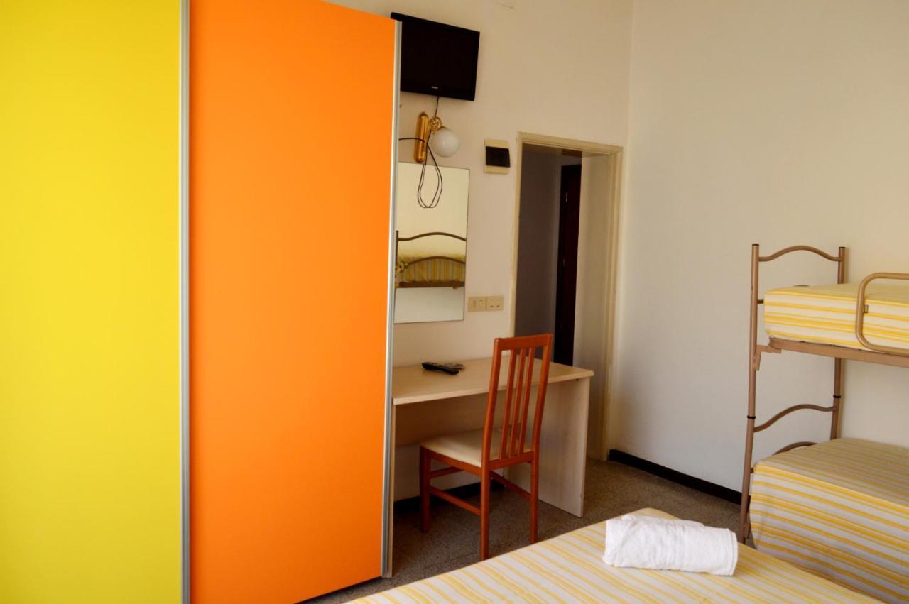 Hotel Cirene Ρίμινι Εξωτερικό φωτογραφία